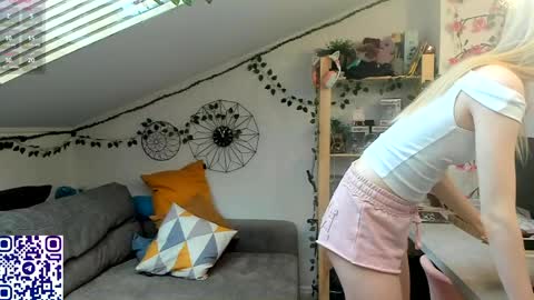 EliteEros online show from May 22, 12:14 pm