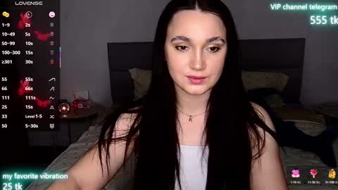 Snapshot of eliz_v_ta chatting on September 16, 11:13 pm Eliz online show from September 16, 11:13 pm