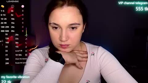 Snapshot of eliz_v_ta chatting on October 13, 8:55 pm Eliz online show from October 13, 8:55 pm