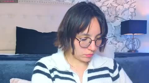 Eliza online show from May 9, 8:44 pm