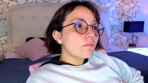 Eliza online show from May 14, 8:03 pm