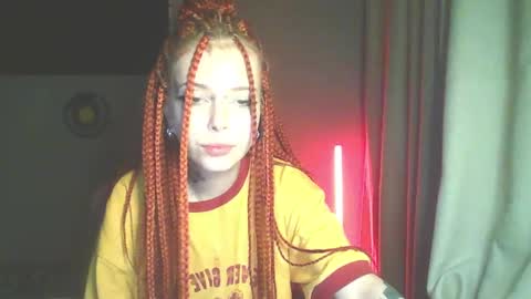 Snapshot of eliza_sadcat chatting on March 5, 5:18 pm Elizabeth online show from March 5, 5:18 pm