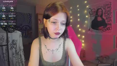 Snapshot of eliza_sadcat chatting on December 26, 6:43 pm Elizabeth online show from December 26, 6:43 pm