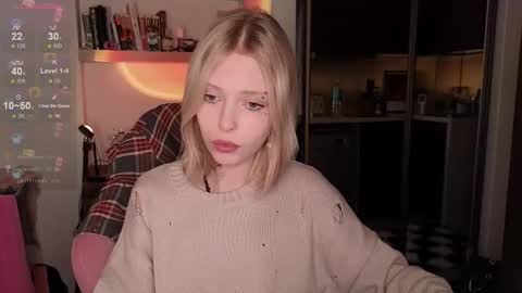 Elizabeth online show from November 26, 10:33 pm