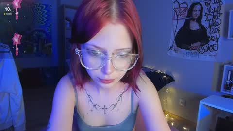 Snapshot of eliza_sadcat chatting on January 28, 3:46 pm Elizabeth online show from January 28, 3:46 pm