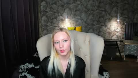 elizabeth_adamss online show from May 3, 5:22 am