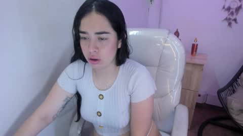 Elizabeth  online show from February 7, 1:15 pm