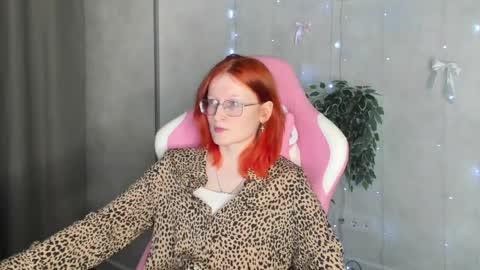 Elizabeth online show from January 10, 9:03 am