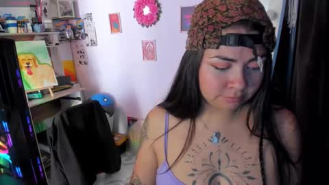 Snapshot of elizabeth_martinez98 chatting on October 10, 8:03 pm Elizabeth Martinez online show from October 10, 8:03 pm