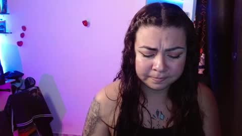 Snapshot of elizabeth_martinez98 chatting on February 27, 7:37 pm Elizabeth Martinez online show from February 27, 7:37 pm
