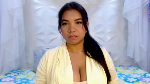 Elizabeth  online show from April 1, 1:41 pm