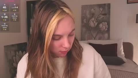 Elizabeth online show from May 25, 2:43 am