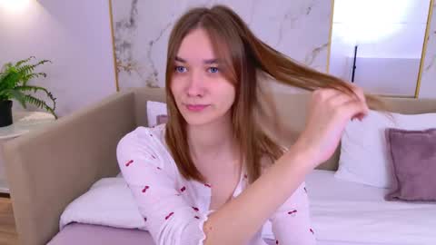 Elizabeth online show from October 12, 4:31 pm