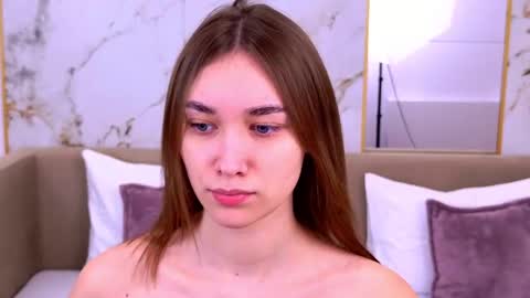 Elizabeth online show from January 31, 3:11 pm