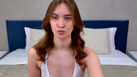Elizabeth online show from May 6, 5:28 pm