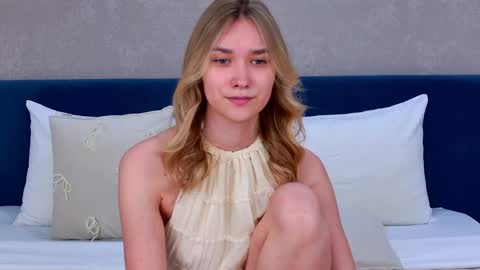 Elizabeth online show from May 23, 3:27 am