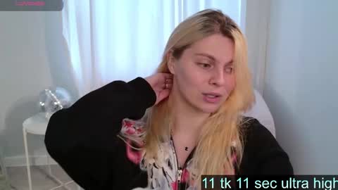Snapshot of elizabethmad chatting on September 29, 6:18 am elizabethmad online show from September 29, 6:18 am