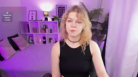 Elizabeth online show from June 7, 8:15 pm