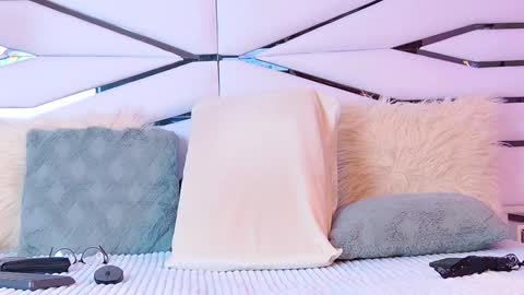 Elizabet online show from December 16, 7:32 pm