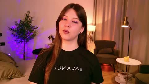 Eliza online show from May 20, 5:26 am