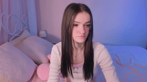 elizzza_ online show from November 18, 5:19 am