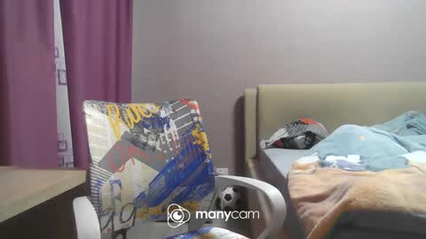 ella online show from January 31, 8:22 am