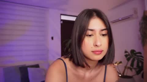 ELLA OWEN online show from May 25, 8:08 pm