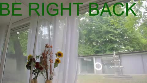 ella_vee online show from May 9, 6:04 am