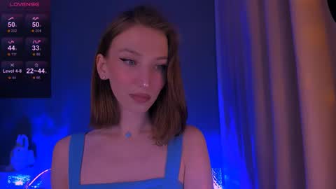 ellaamber online show from November 28, 2:25 am