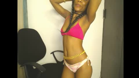 ella online show from May 23, 5:50 am