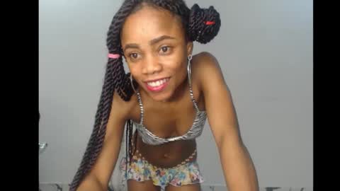 ella online show from October 6, 6:19 am