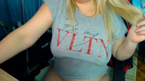  IsaBella  online show from December 13, 7:53 pm