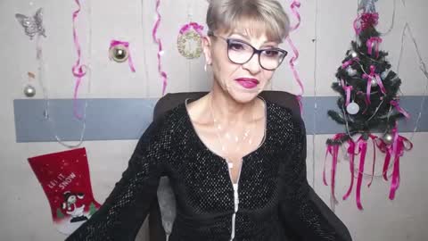 EllaBonito online show from December 26, 6:30 am