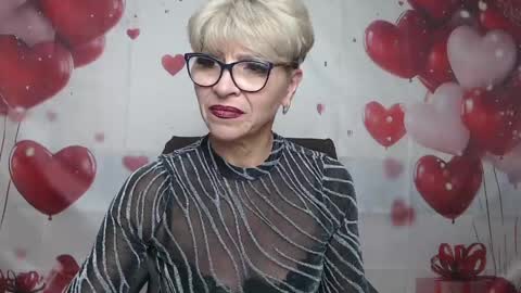 EllaBonito online show from May 4, 9:46 am