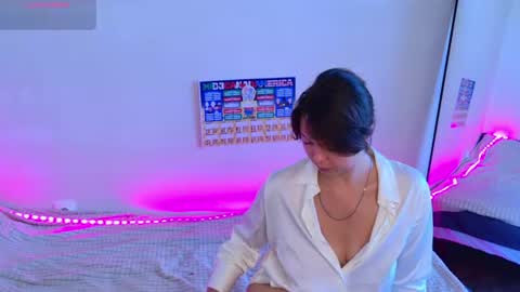 ellacanny online show from July 11, 6:13 am