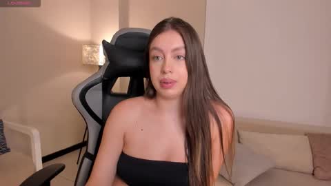 EllaClark online show from September 22, 8:51 pm