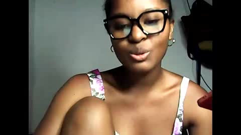 ellah245 online show from March 7, 7:10 pm