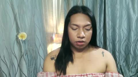 Snapshot of ellah_morena chatting on January 24, 3:34 pm Ellah online show from January 24, 3:34 pm