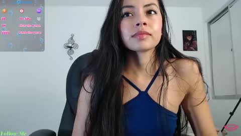 Ella Amoneth online show from May 13, 5:35 am
