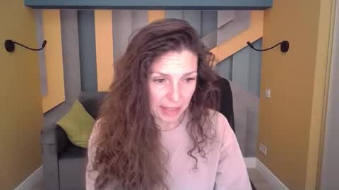 EllaLongs online show from March 24, 12:21 pm