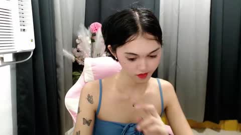 ELLA online show from May 5, 3:59 pm