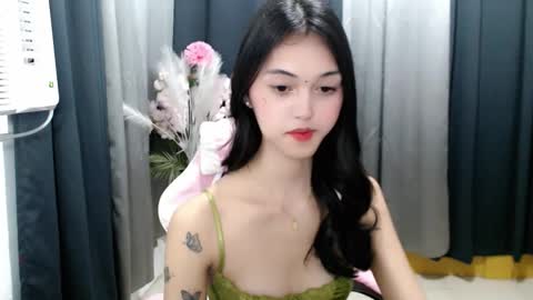 ELLA online show from May 7, 4:11 pm