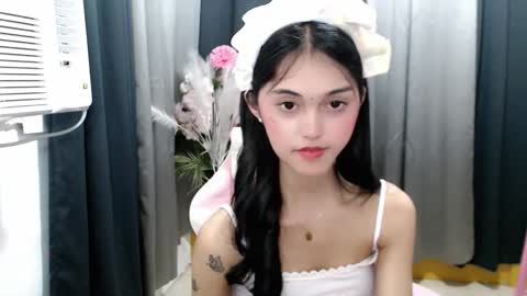 ELLA online show from May 8, 4:21 pm