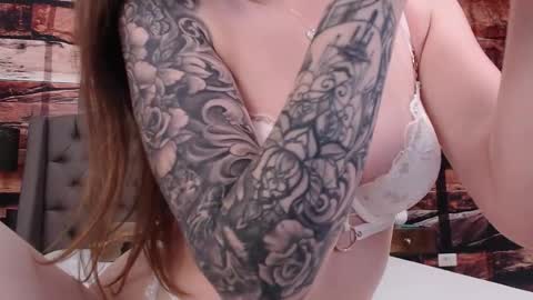 Elle online show from October 25, 3:58 am