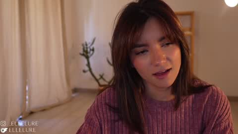 Snapshot of ellelure_ chatting on January 30, 7:59 pm Linda Restrepo online show from January 30, 7:59 pm