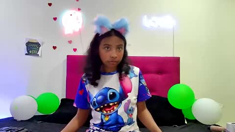 ellie_cute7 online show from April 9, 8:03 pm