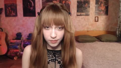 ellie_friendly online show from March 2, 11:21 pm