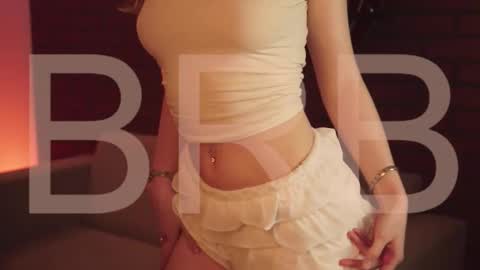 elliecutes online show from November 7, 7:58 am