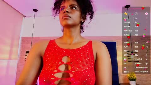 elliee_alves online show from May 4, 6:33 pm