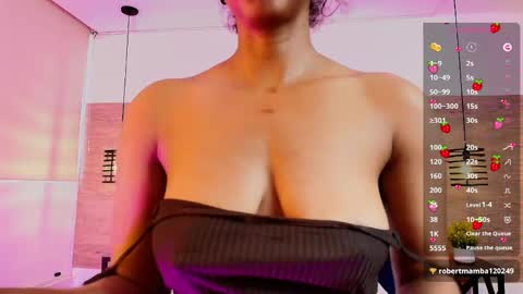 elliee_alves online show from April 29, 5:15 pm